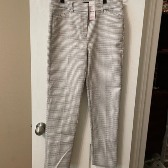 White House Black Market Pants - NWT WHBM Ecru w/Black Slim Ankle 2R